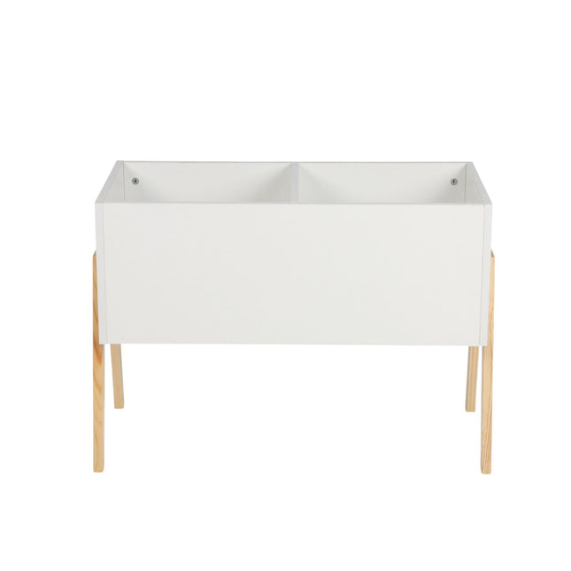 Barnleksakslåda – Skandinavisk design, träben
